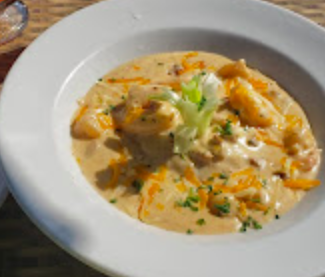 Havana's signature dishes Shrimp and Grits
Blue Crab Cocktail
Bananas Foster